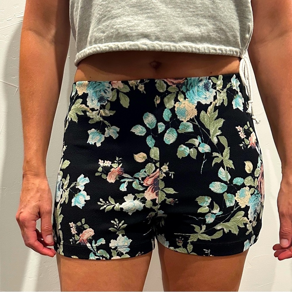 Wet Seat Black Floral Shorts, Small